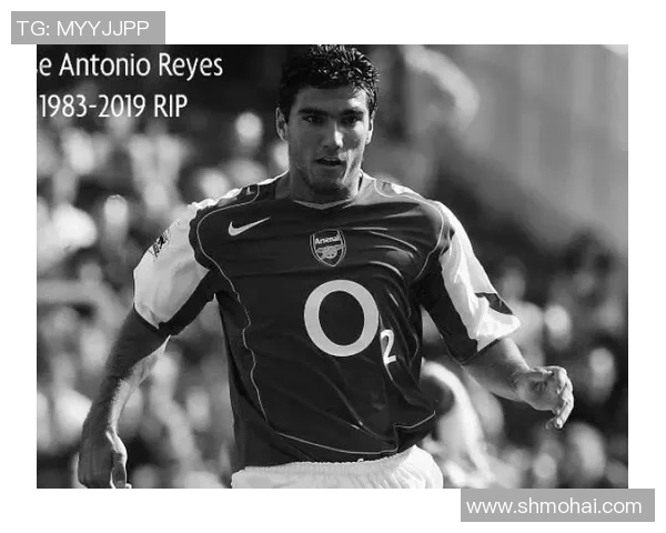 足球胖大叔的传奇人生与绿茵场上的幽默故事